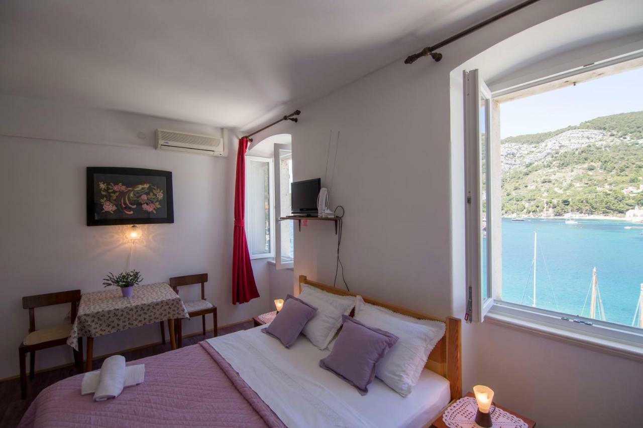 Apartment Riva 5 コミジャ エクステリア 写真