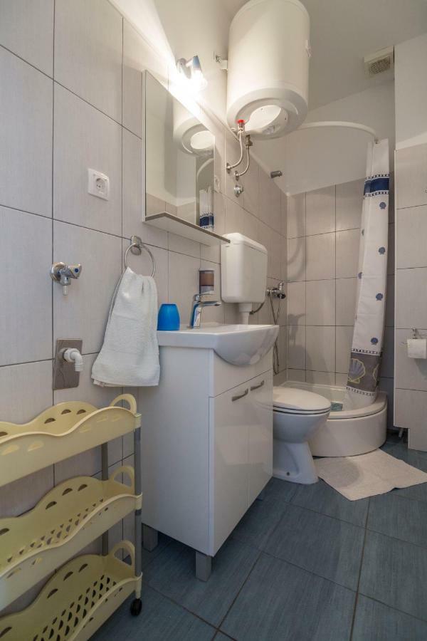 Apartment Riva 5 コミジャ エクステリア 写真